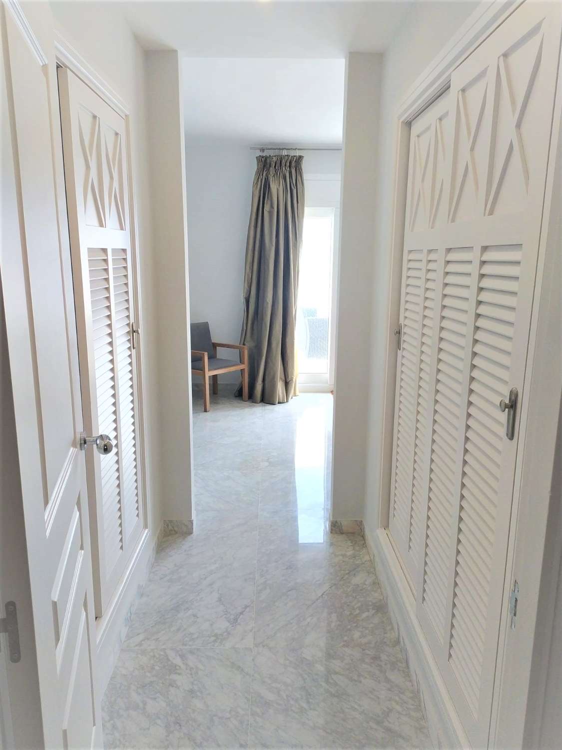 Puerto Banus, Marbella. Beachfront, Penthouse. Long-term rental.