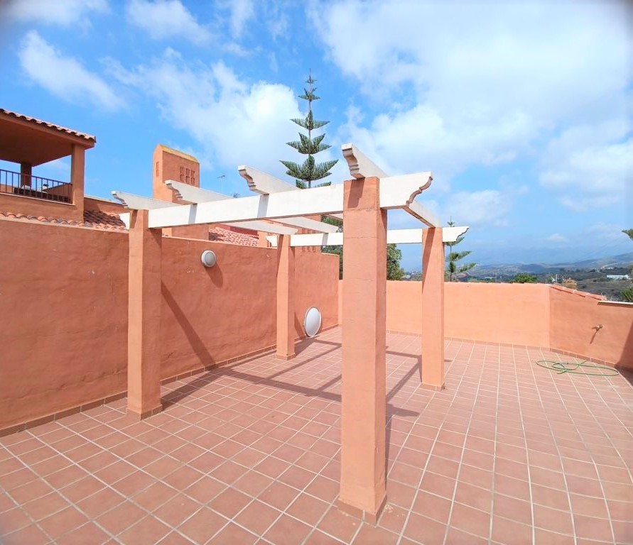 À vendre. Penthouse avec terrasse sur le toit à Marbella, Málaga.