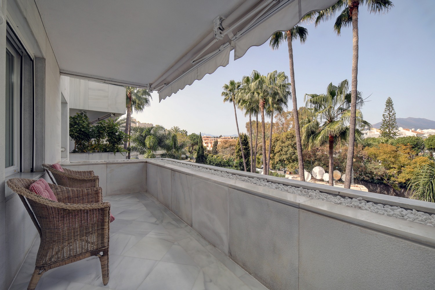 Los Granados Puerto Banus, 4 bedrooms, sea view