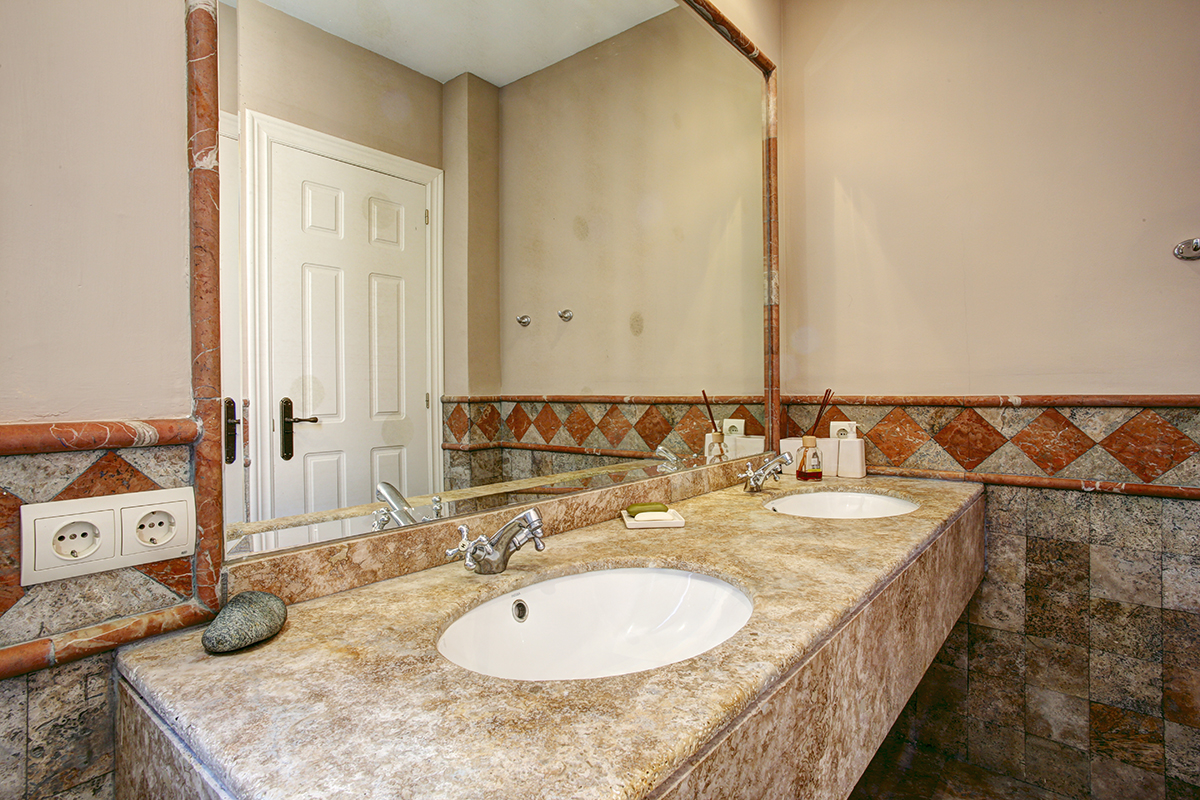 海景, 2 间卧室。埃斯特波纳酒店