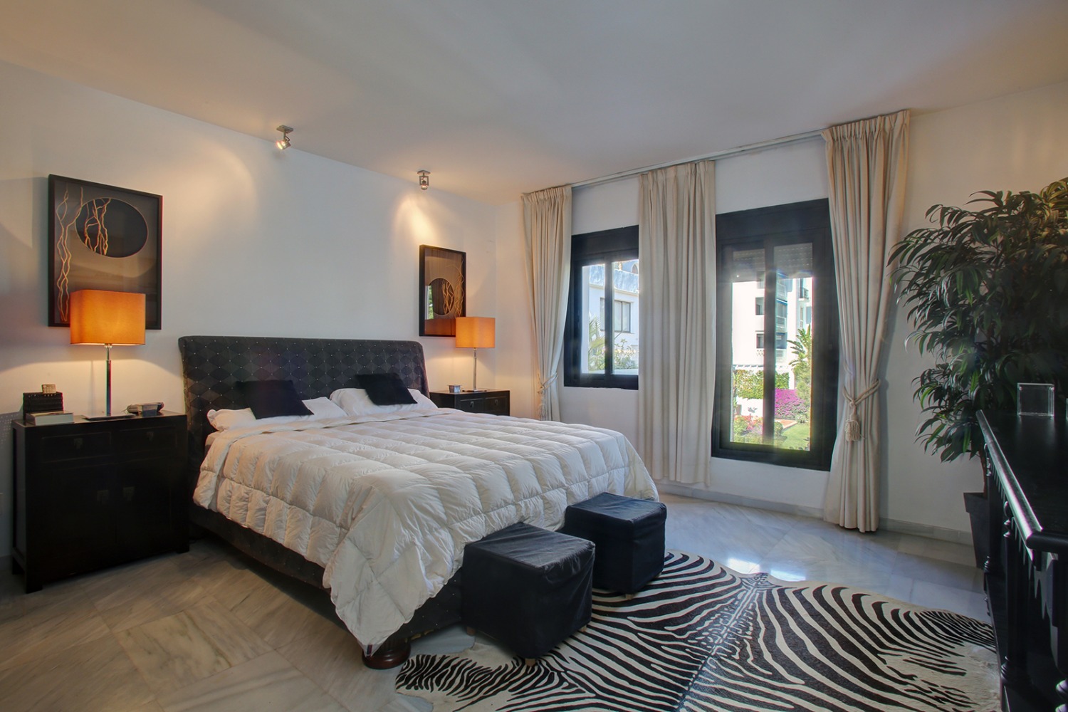 3 Bedroom Penthouse in Playa del Duque, Puerto Banus