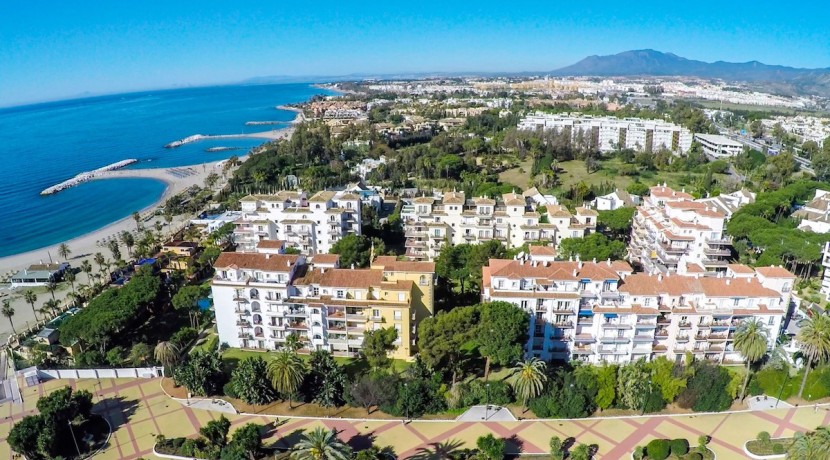 Available immediately, beachfront, sea views, Puerto Banus