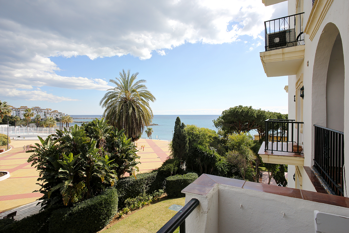 Available immediately, beachfront, sea views, Puerto Banus