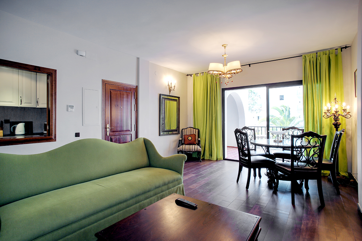 Available immediately, beachfront, sea views, Puerto Banus