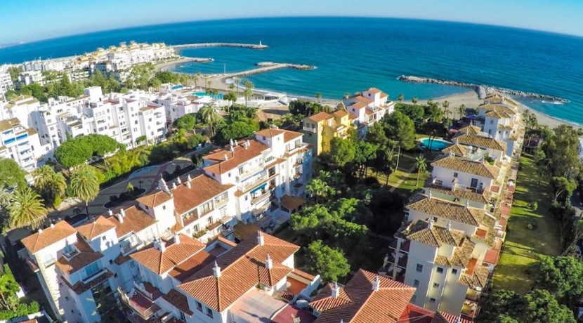 Available immediately, beachfront, sea views, Puerto Banus