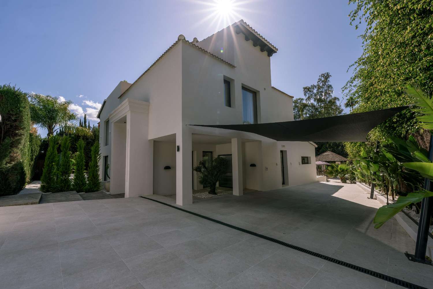 Villa for sale in Nueva Andalucia, Marbella. Recently renovated.