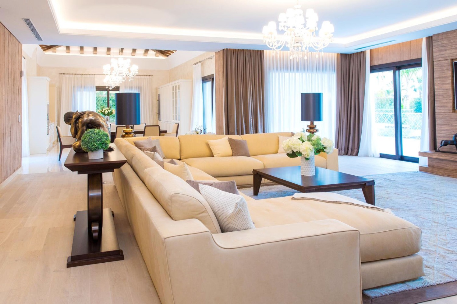 Вілла на продаж в Nueva Andalucía (Marbella)