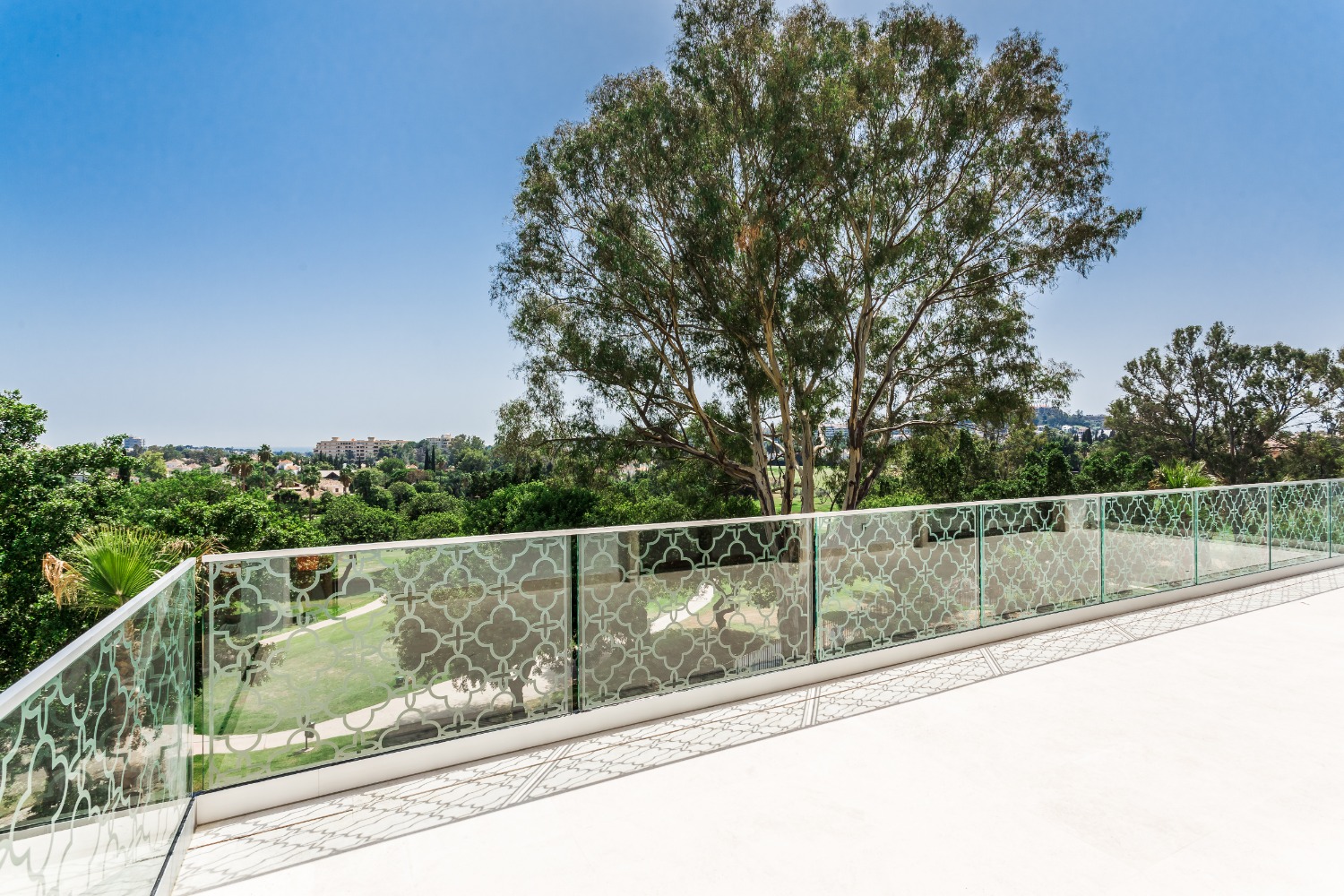 Вілла на продаж в Nueva Andalucía (Marbella)