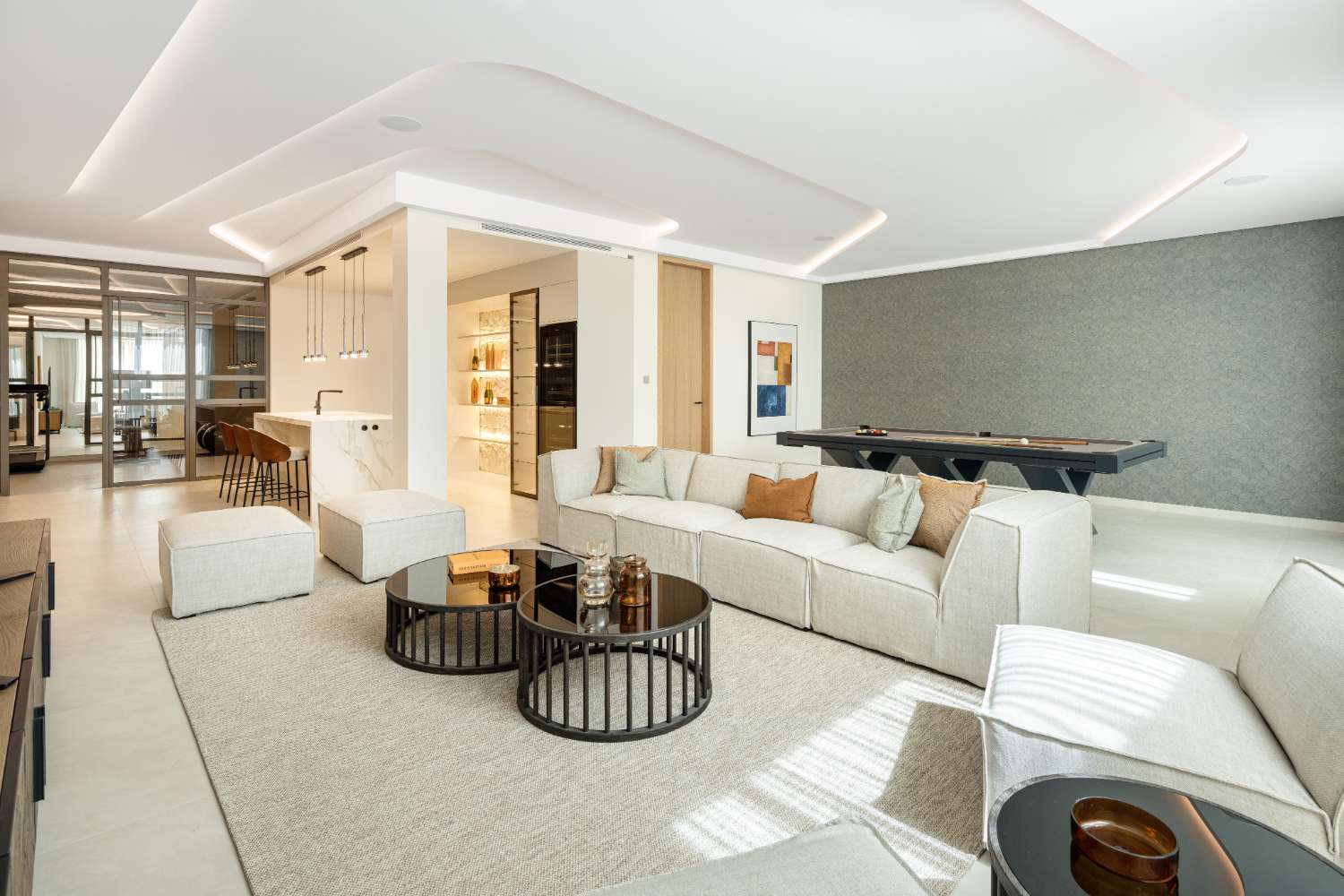 For sale, Frontline Golf Villa in Las Brisas, Nueva Andalucia, Marbella.