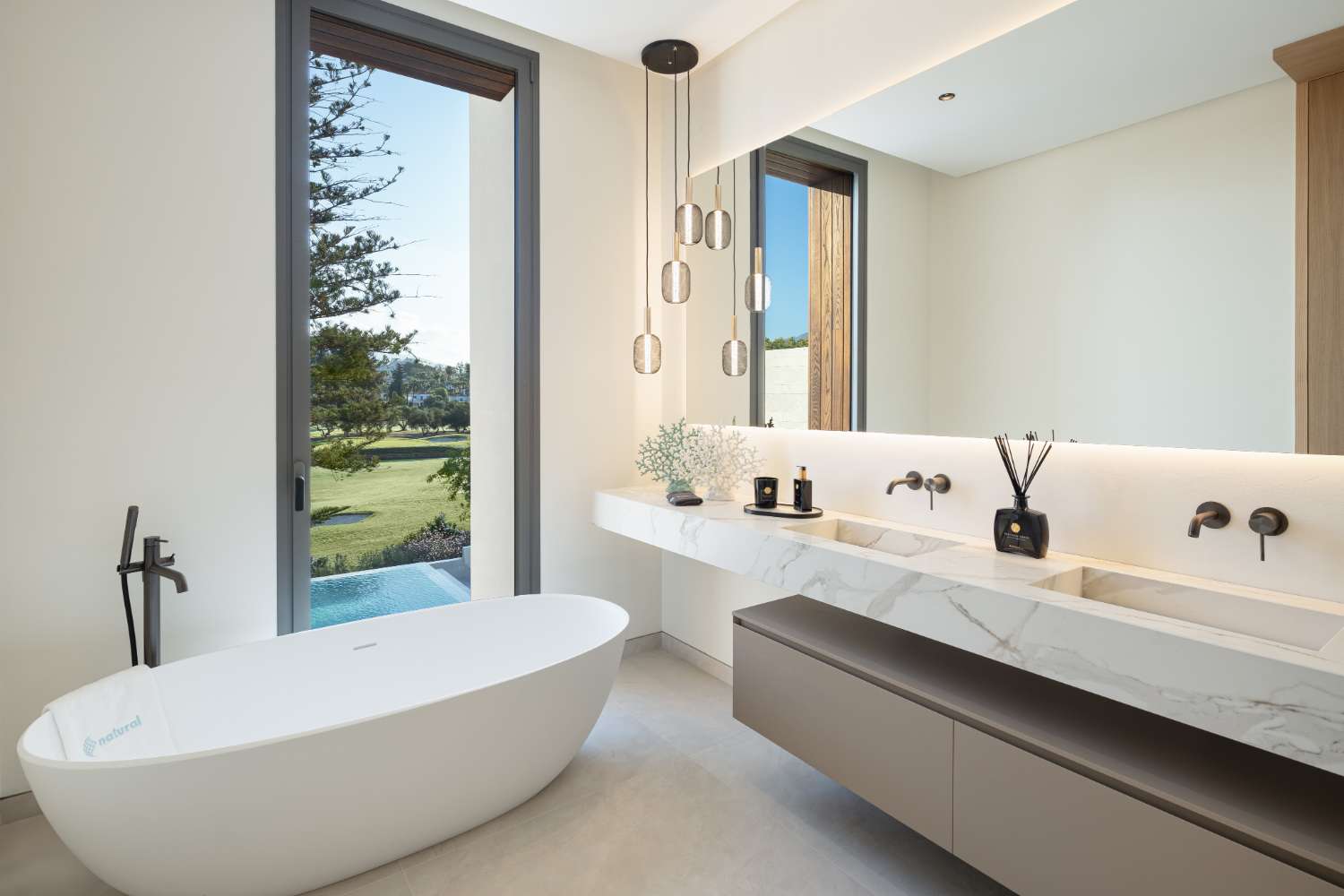 For sale, Frontline Golf Villa in Las Brisas, Nueva Andalucia, Marbella.