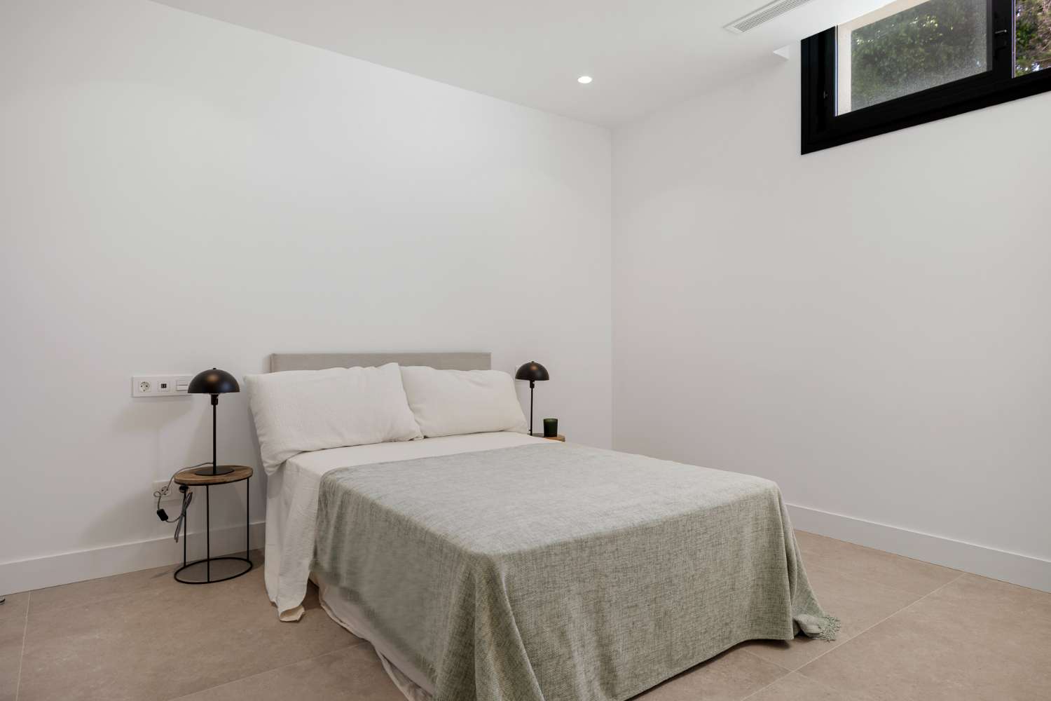 For sale, New villa with infinity pool, in Marbesa, Marbella. 300m from the beach.