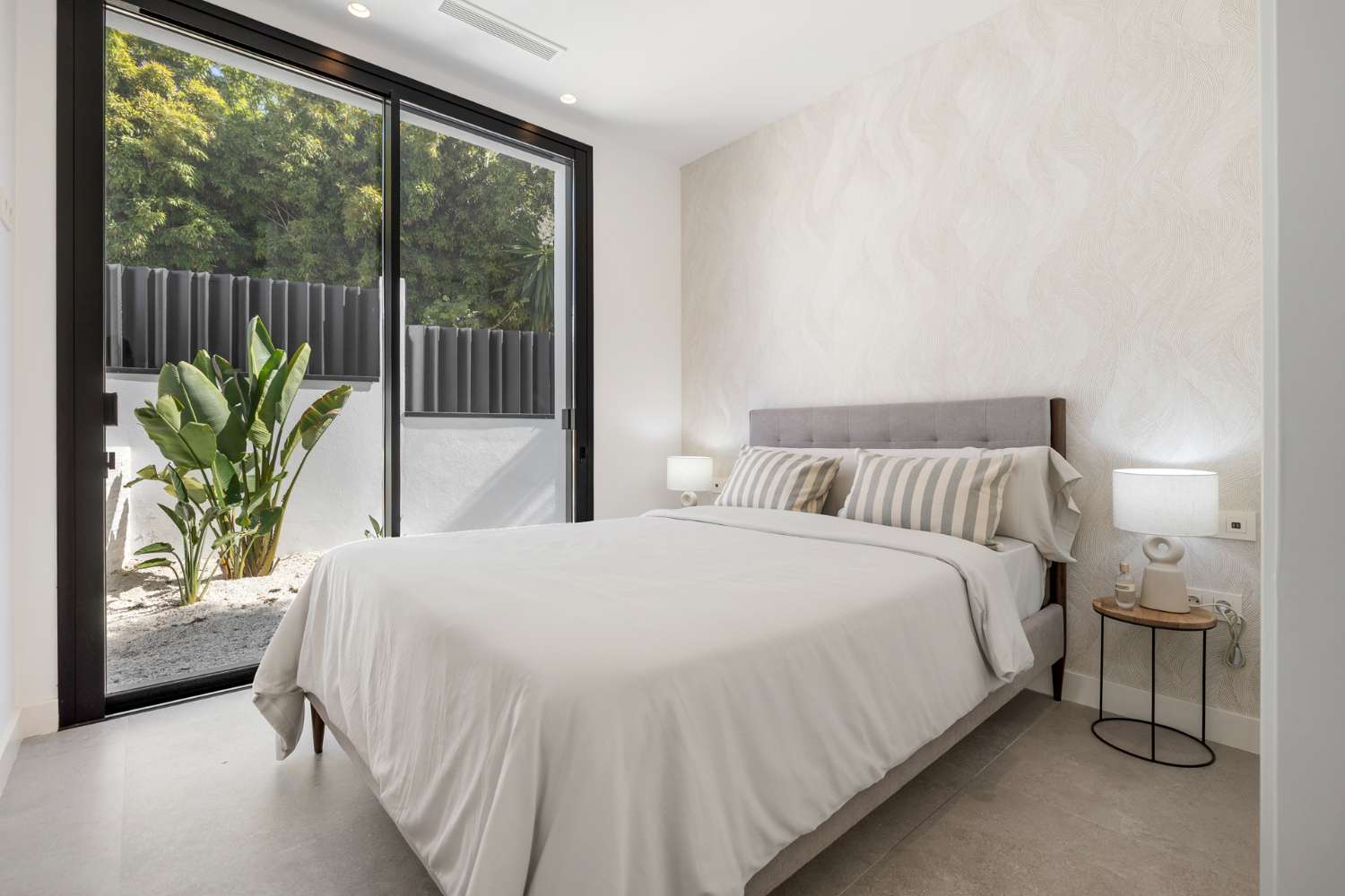 For sale, New villa with infinity pool, in Marbesa, Marbella. 300m from the beach.