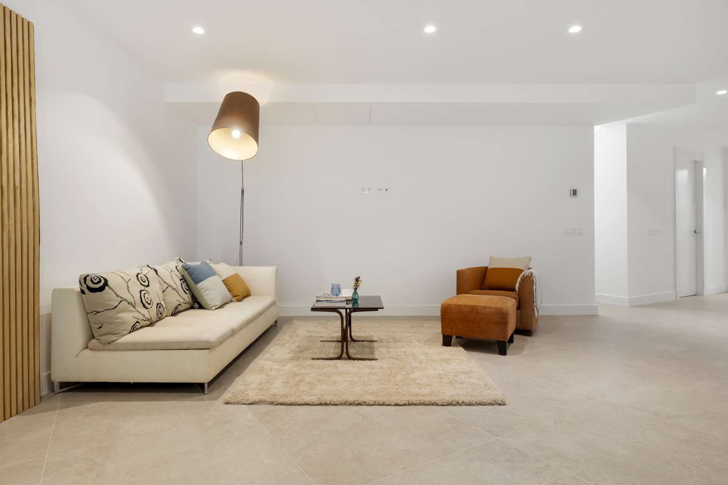 For sale, New villa with infinity pool, in Marbesa, Marbella. 300m from the beach.