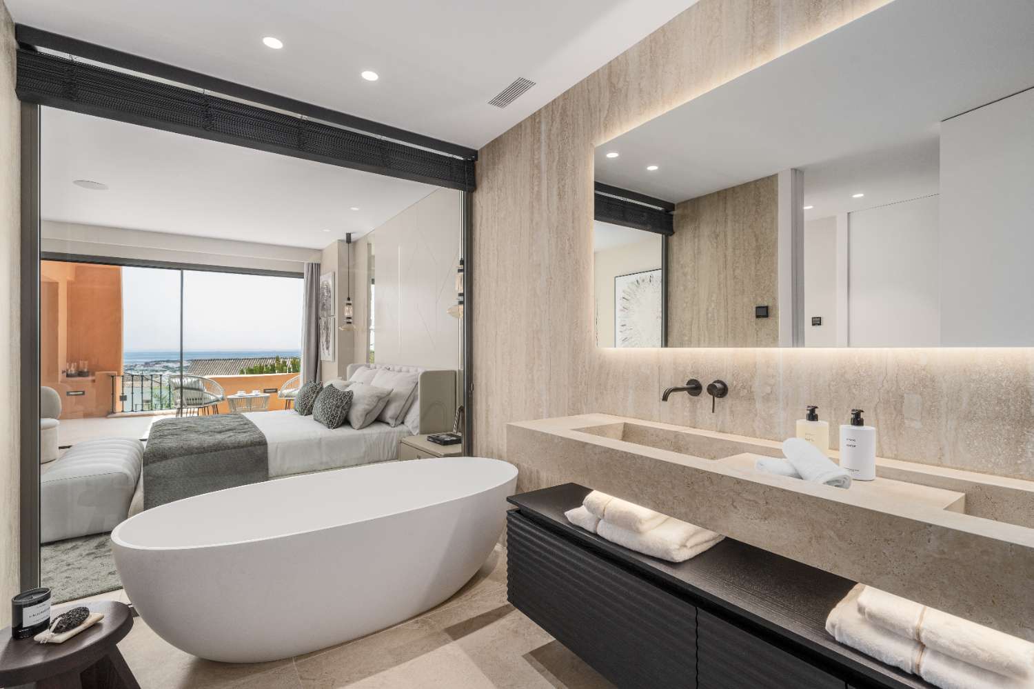 Luxury apartment for sale with breathtaking sea views. in Les Belvederes, Nueva Andalucía.