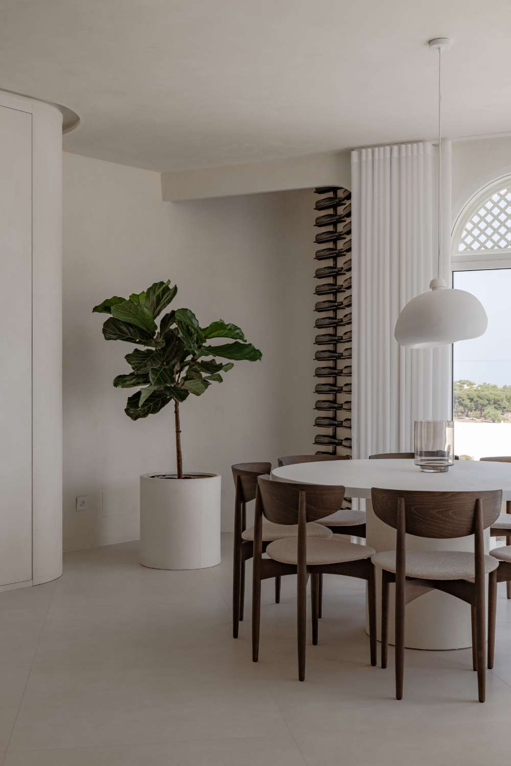 Duplex Penthouse for sale in Golden Mile, Marbella. Private infinity pool with sea views.