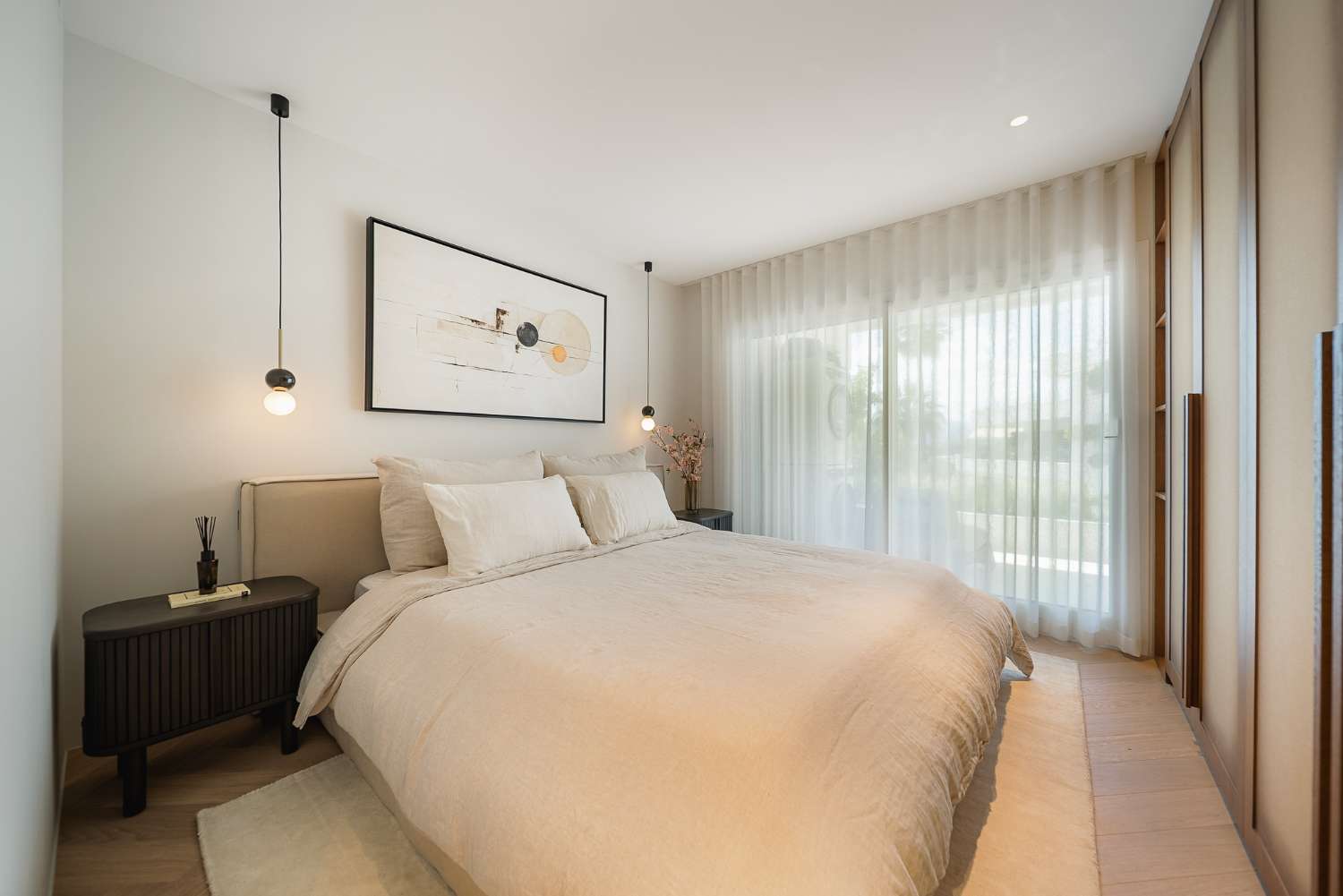 Apartment for sale in Golden Mile, Marbella. Furniture pack Included. Uninterrupted sea views.