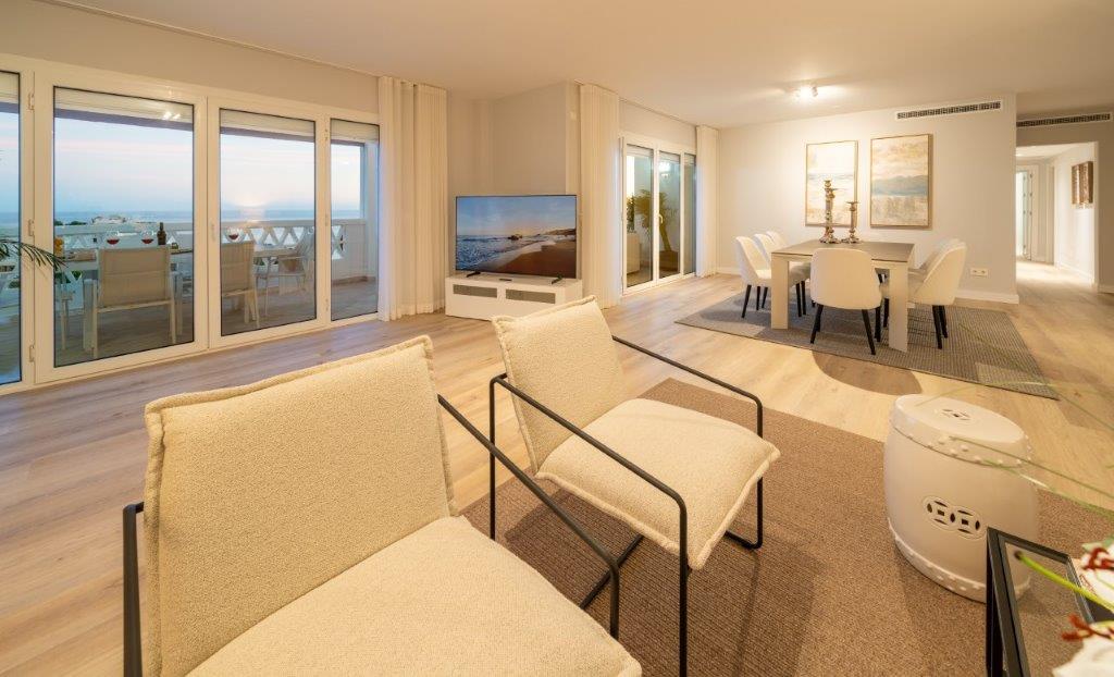 For Rent, Duplex Penthouse with Panoramic Sea views. Puerto Banus. Marbella.