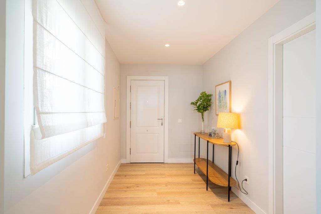 For Rent, Duplex Penthouse with Panoramic Sea views. Puerto Banus. Marbella.