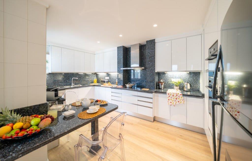 For Rent, Duplex Penthouse with Panoramic Sea views. Puerto Banus. Marbella.