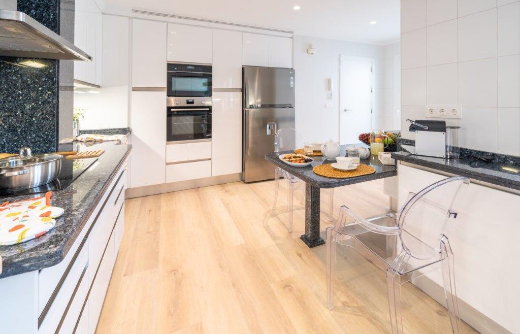 For Rent, Duplex Penthouse with Panoramic Sea views. Puerto Banus. Marbella.