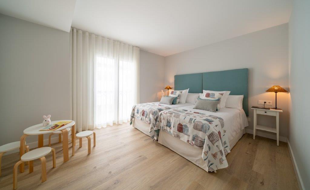 For Rent, Duplex Penthouse with Panoramic Sea views. Puerto Banus. Marbella.