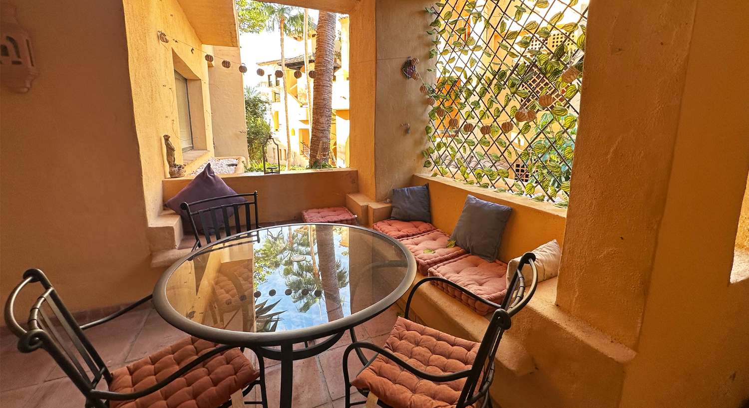 For sale. 3-bedroom apartment, in El Campanario, Estepona East.