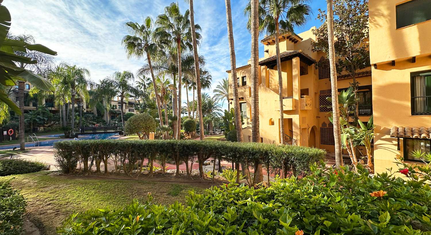 For sale. 3-bedroom apartment, in El Campanario, Estepona East.
