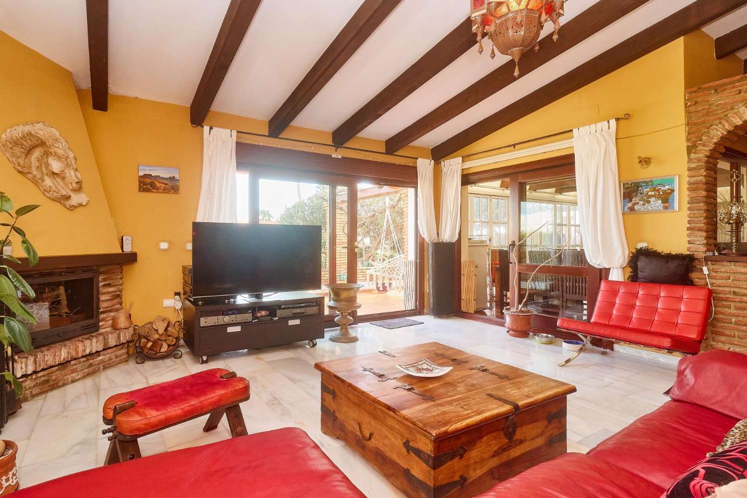 Na sprzedaż. Willa na jednym poziomie z 4 sypialniami i prywatnym basenem. Mijas.