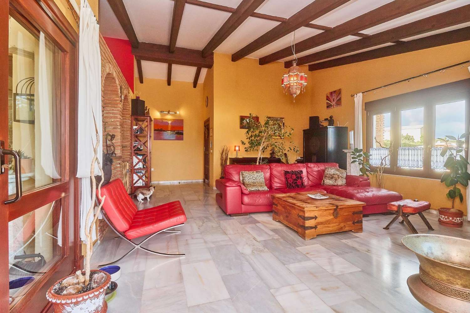 Na sprzedaż. Willa na jednym poziomie z 4 sypialniami i prywatnym basenem. Mijas.