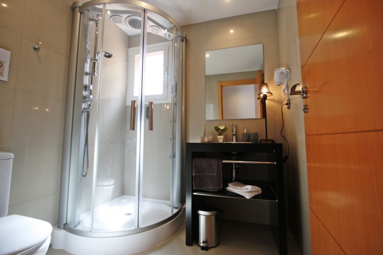 3 makuu huoneen duplex, erinomaisessa ylellisessä yhteisössä