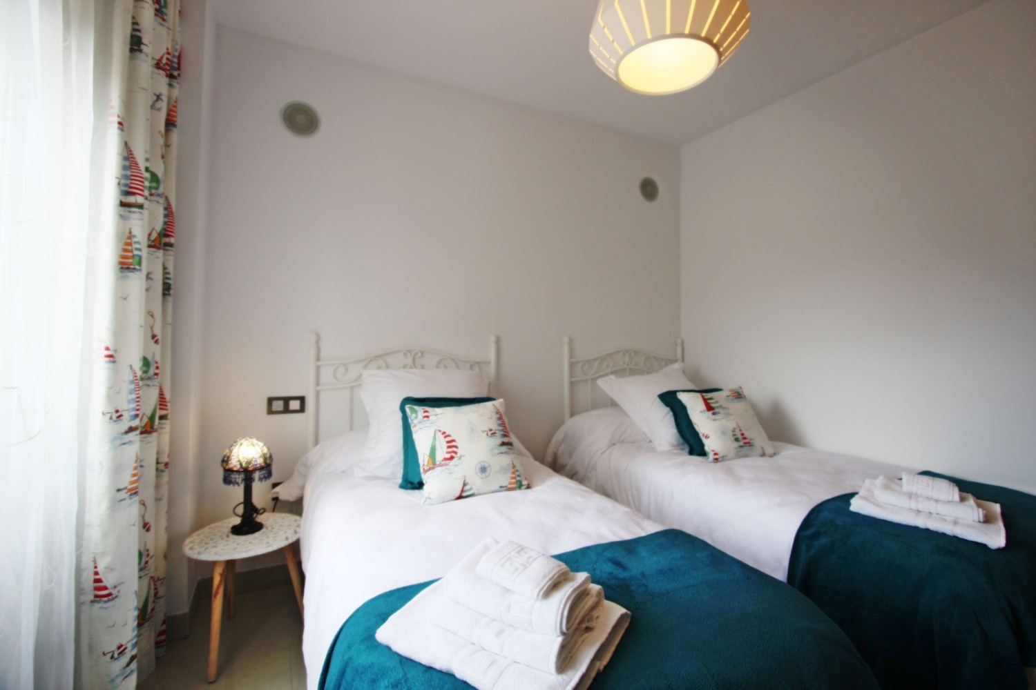 3 makuu huoneen duplex, erinomaisessa ylellisessä yhteisössä