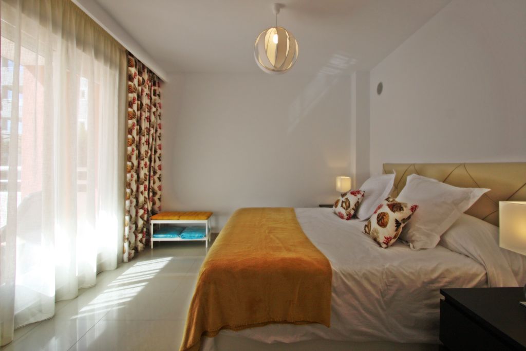 3 makuu huoneen duplex, erinomaisessa ylellisessä yhteisössä