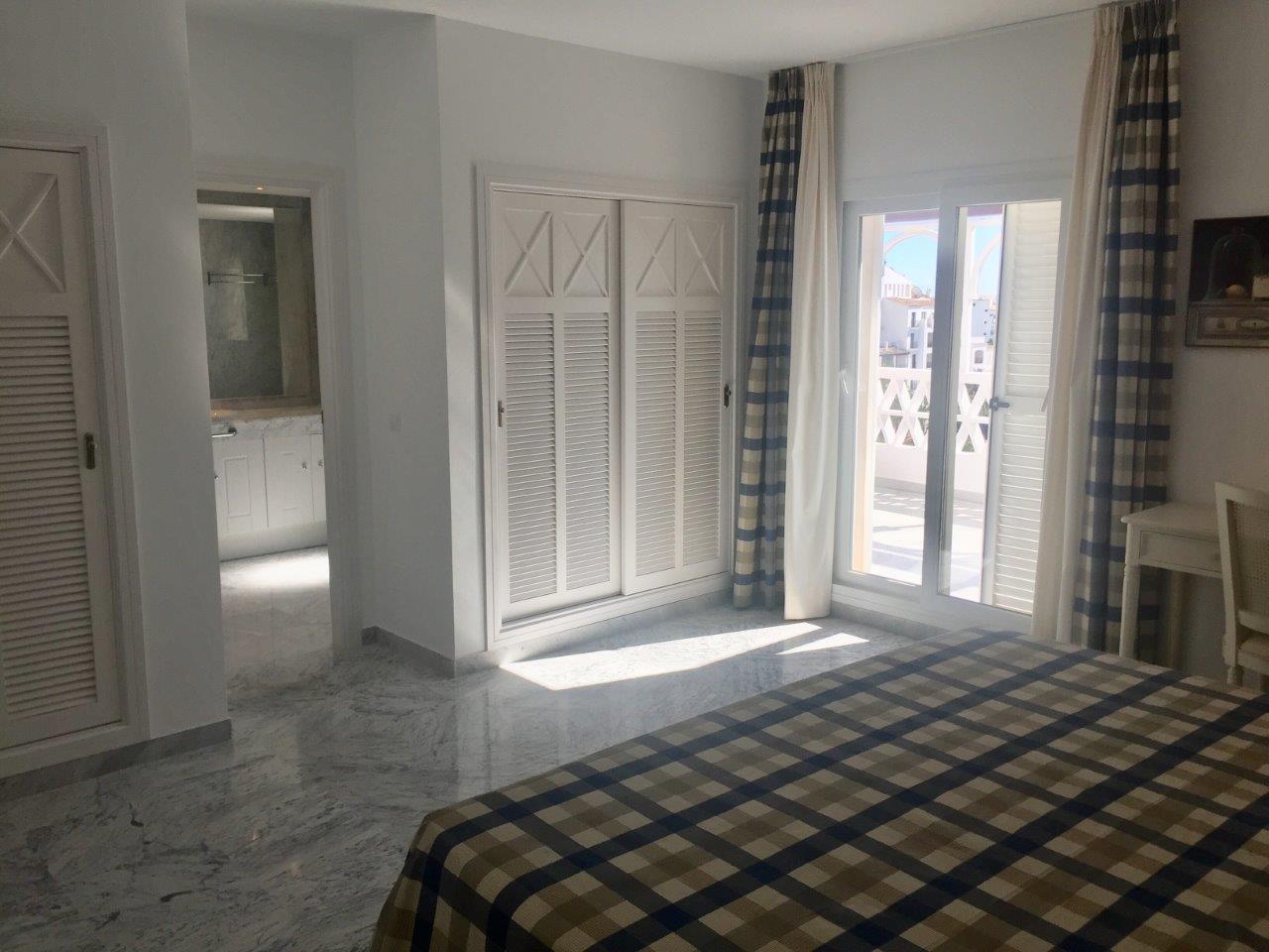 Penthouse for rent in Puerto Banús (Marbella)