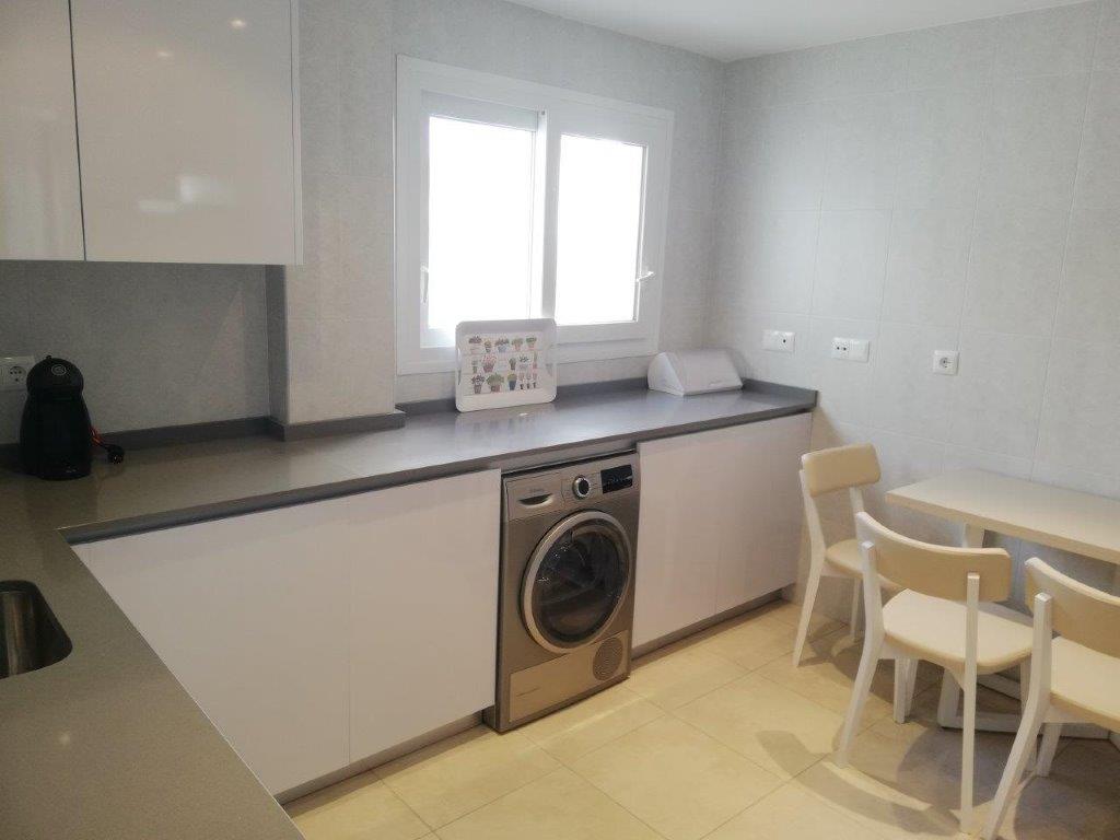 Large penthouse, with large terrace and wonderful views over Puerto Banus and to the distance some views to the sea.