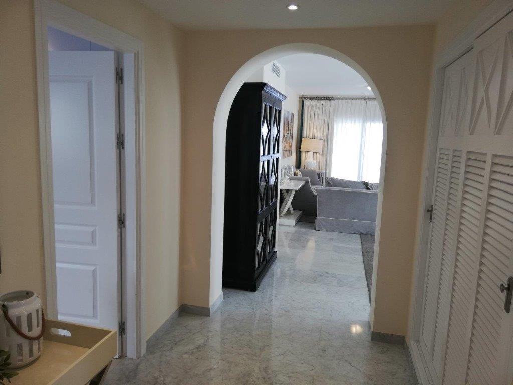 Large penthouse, with large terrace and wonderful views over Puerto Banus and to the distance some views to the sea.