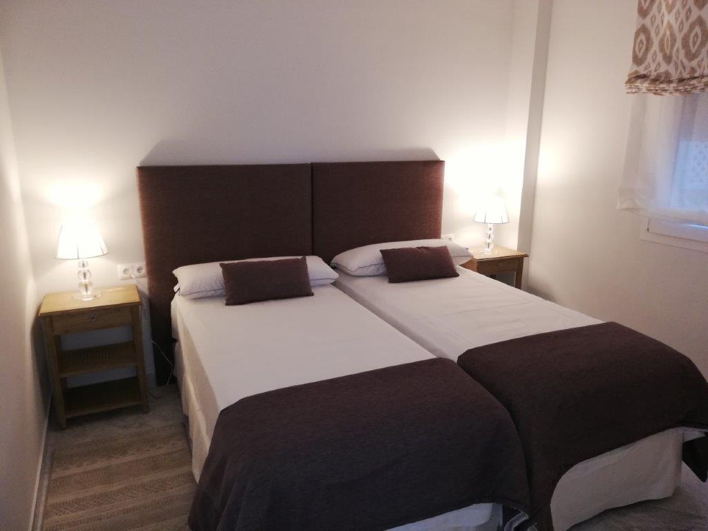 Wonderful fourth floor apartment of 148 m2 useful, facing south. Puerto Banus