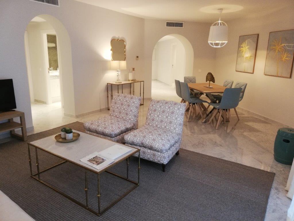 Wonderful fourth floor apartment of 148 m2 useful, facing south. Puerto Banus