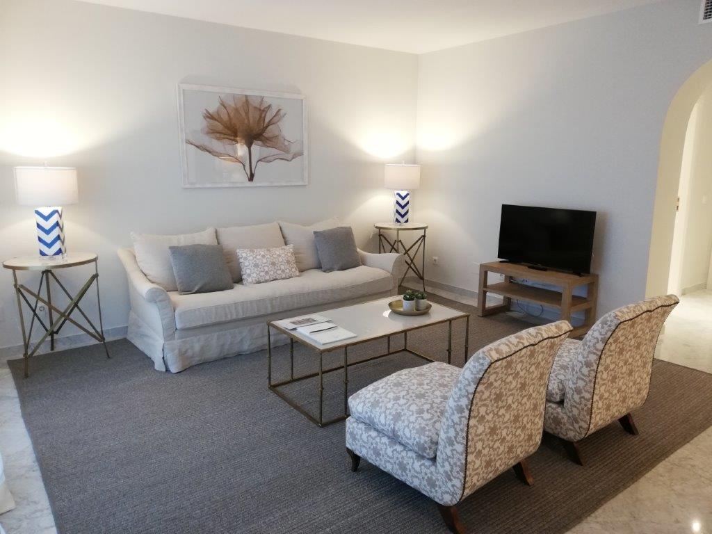 Wonderful fourth floor apartment of 148 m2 useful, facing south. Puerto Banus