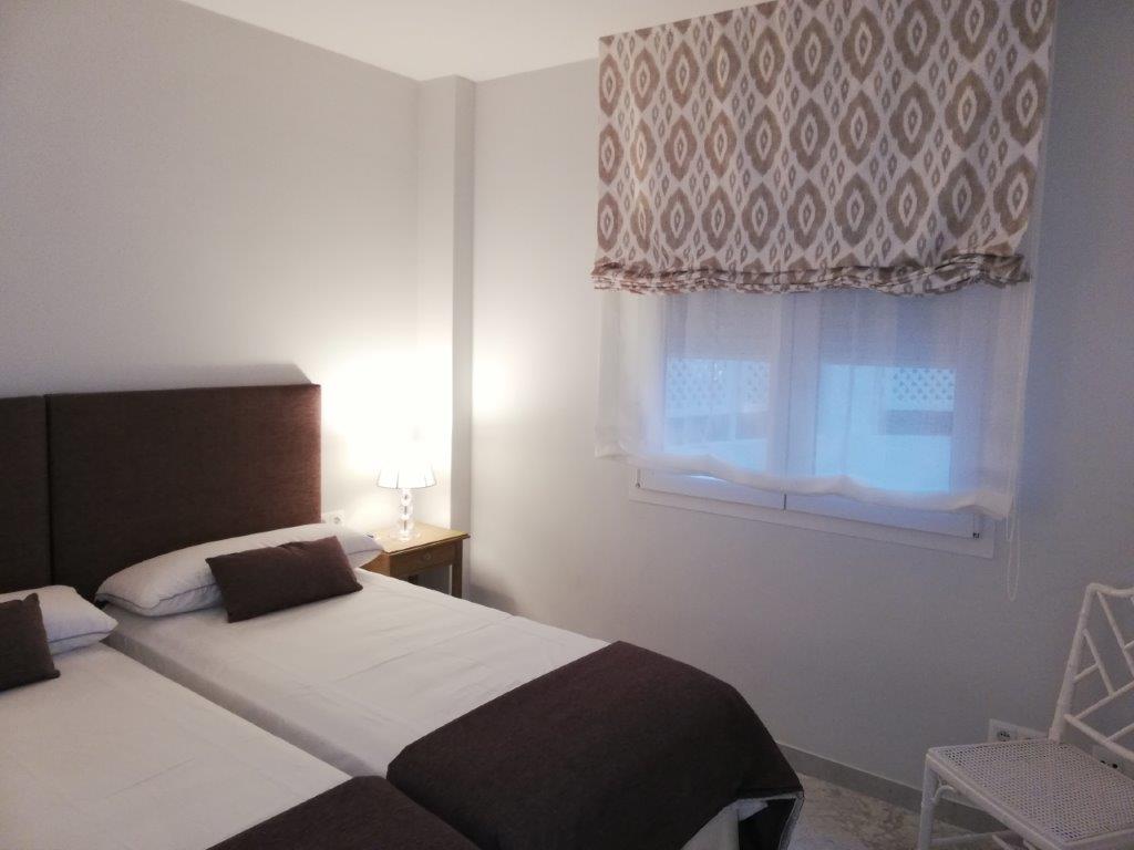 Wonderful fourth floor apartment of 148 m2 useful, facing south. Puerto Banus