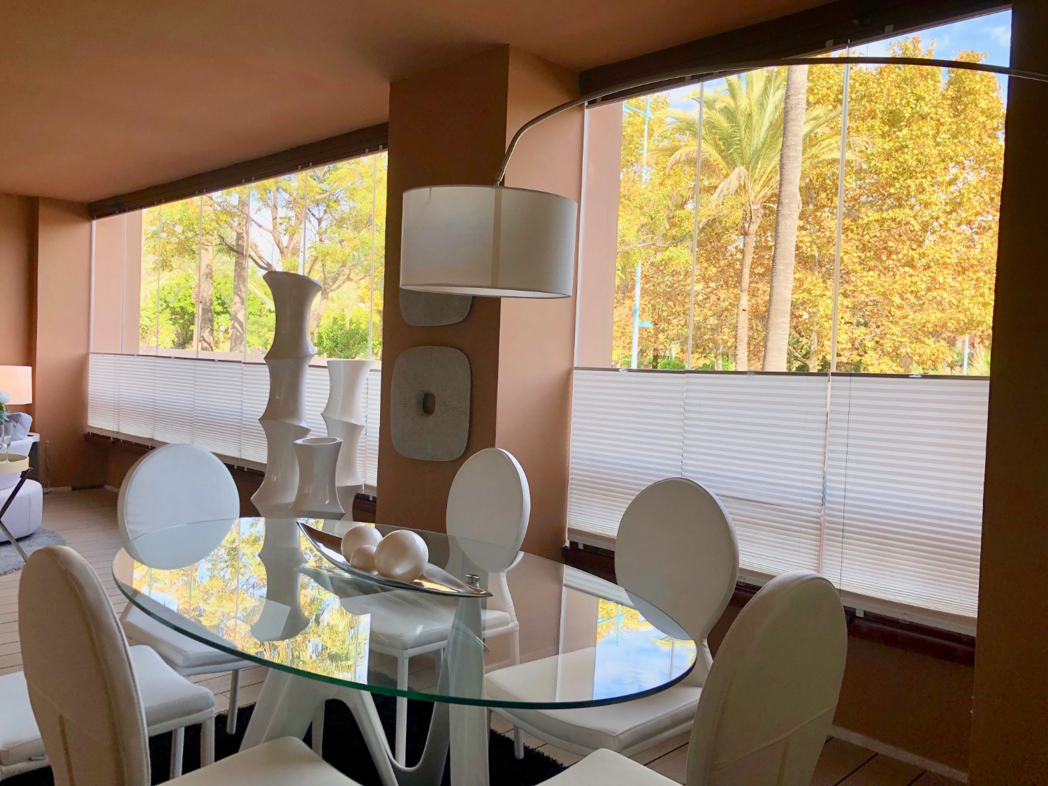 Completamente arredato e arredato, prima linea della spiaggia. Complesso di lusso. Marbella.