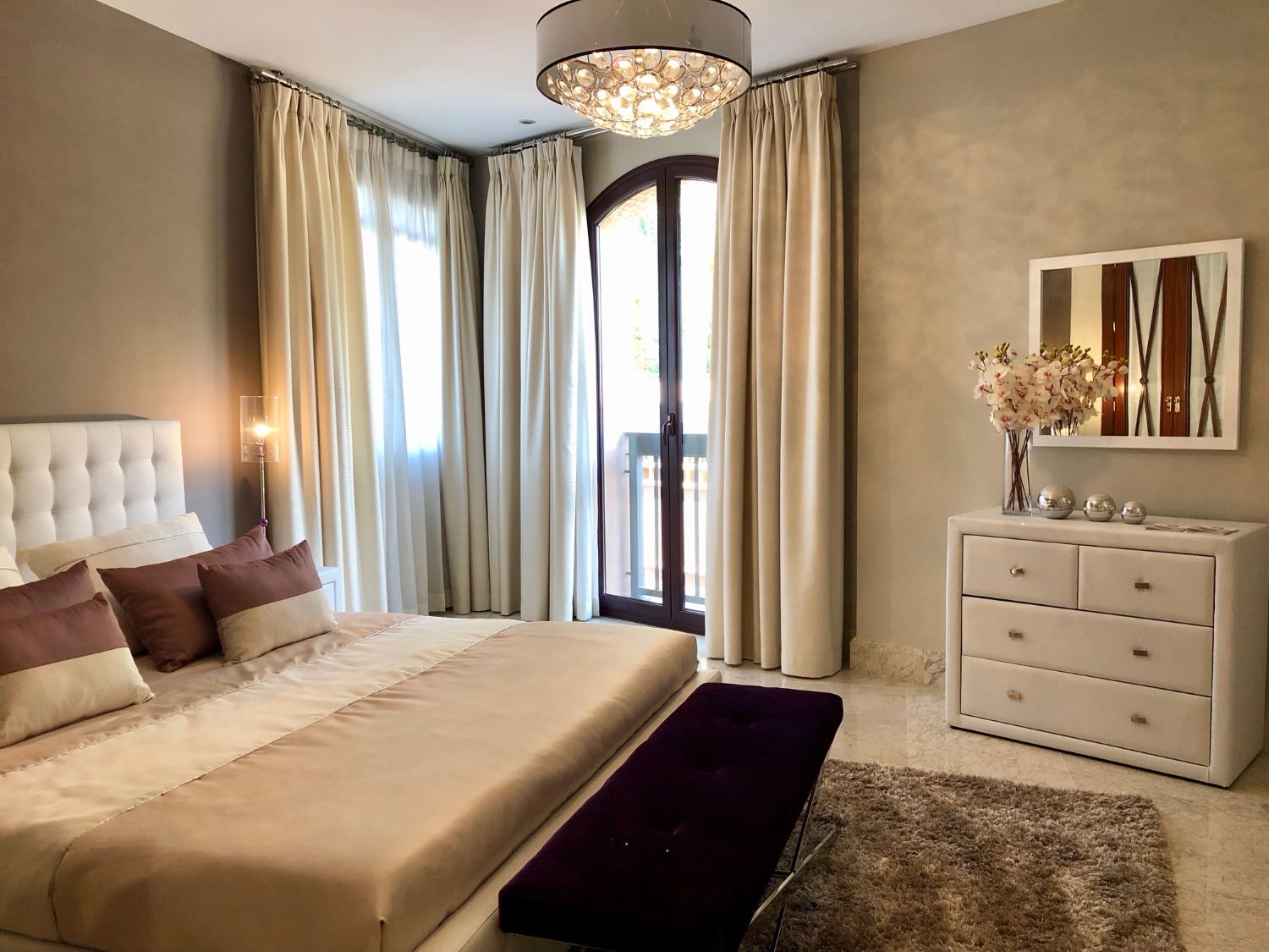 Completamente arredato e arredato, prima linea della spiaggia. Complesso di lusso. Marbella.