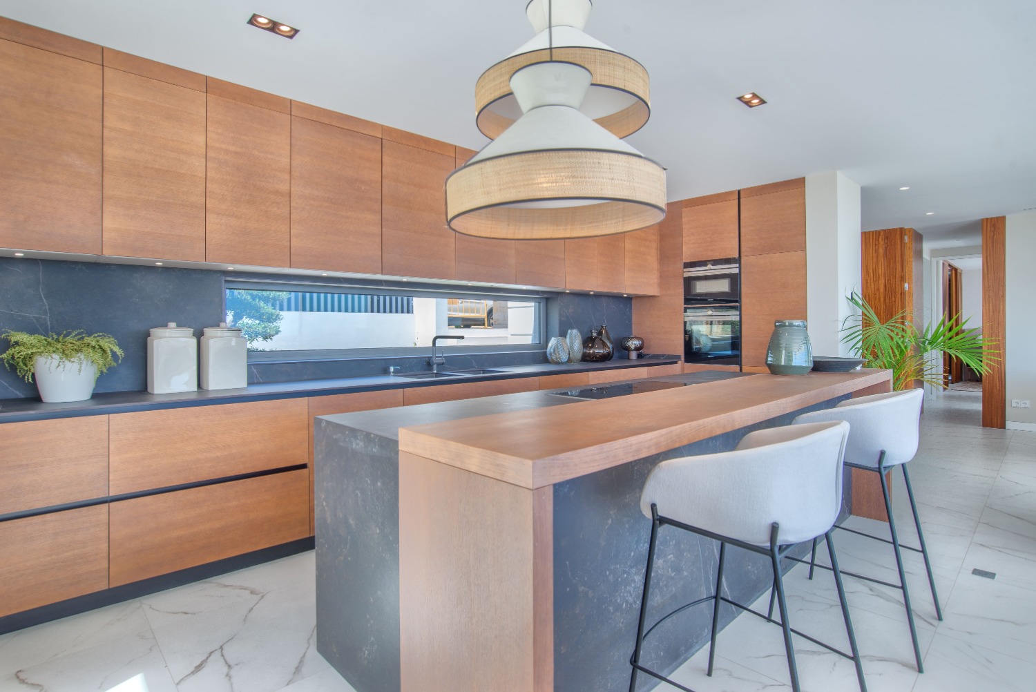 Independent access, Private pool and garden, 4 parking. Absolutely wonderful Penthouse. Benahavis.