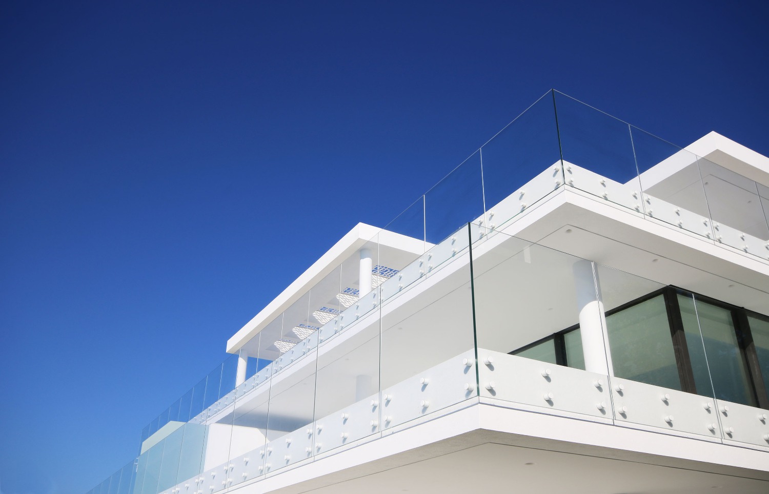 Первая лицензия на занятие на месте! На линии фронта Средиземного моря! Эстепона