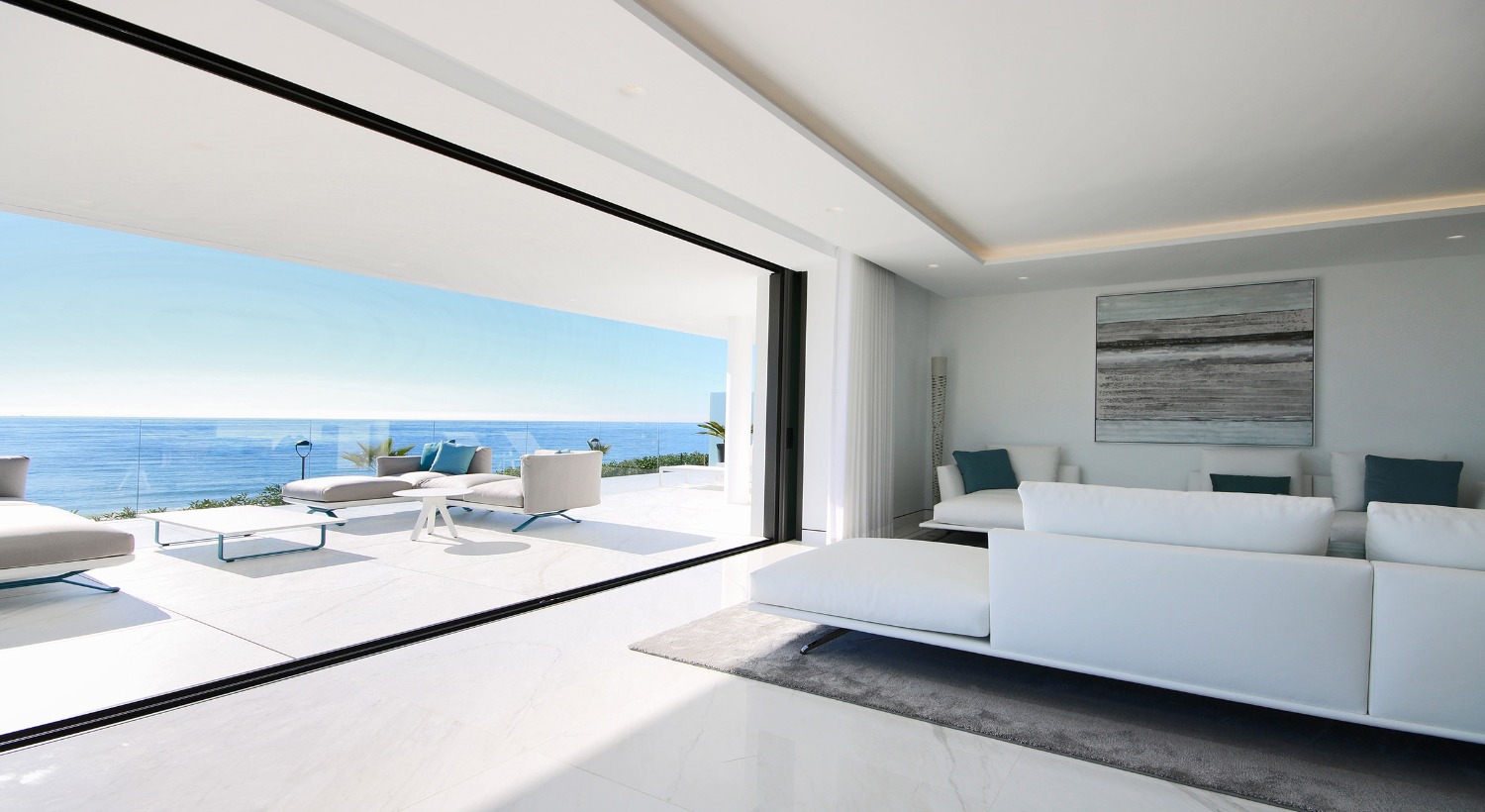 Первая лицензия на занятие на месте! На линии фронта Средиземного моря! Эстепона